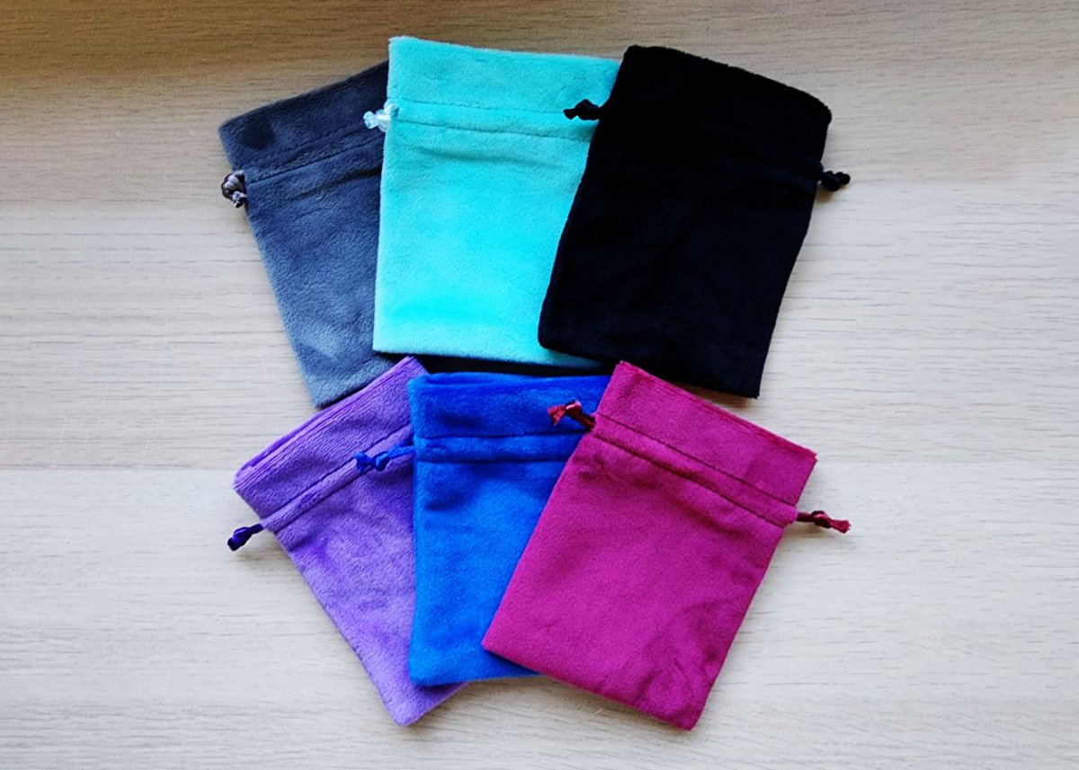 Super Soft Dice Bag - Medium - Roll With Advantage