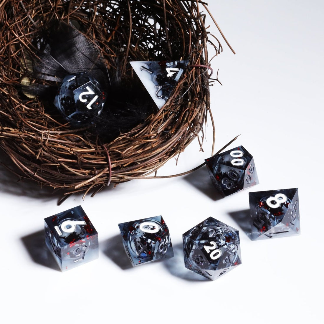 Wormhole Sharp Edge Dnd Dice Set - Roll With Advantage